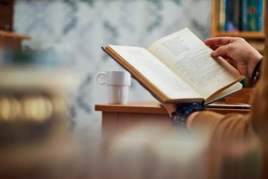 Najlepsze książki o giełdzie – co naprawdę warto przeczytać, żeby zacząć rozumieć rynek?